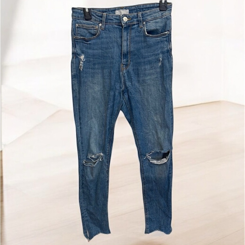 Zara Blue Ankle Cropped Distressed Jeans